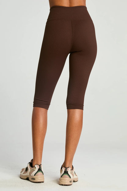 Ribbed Veronica Capri