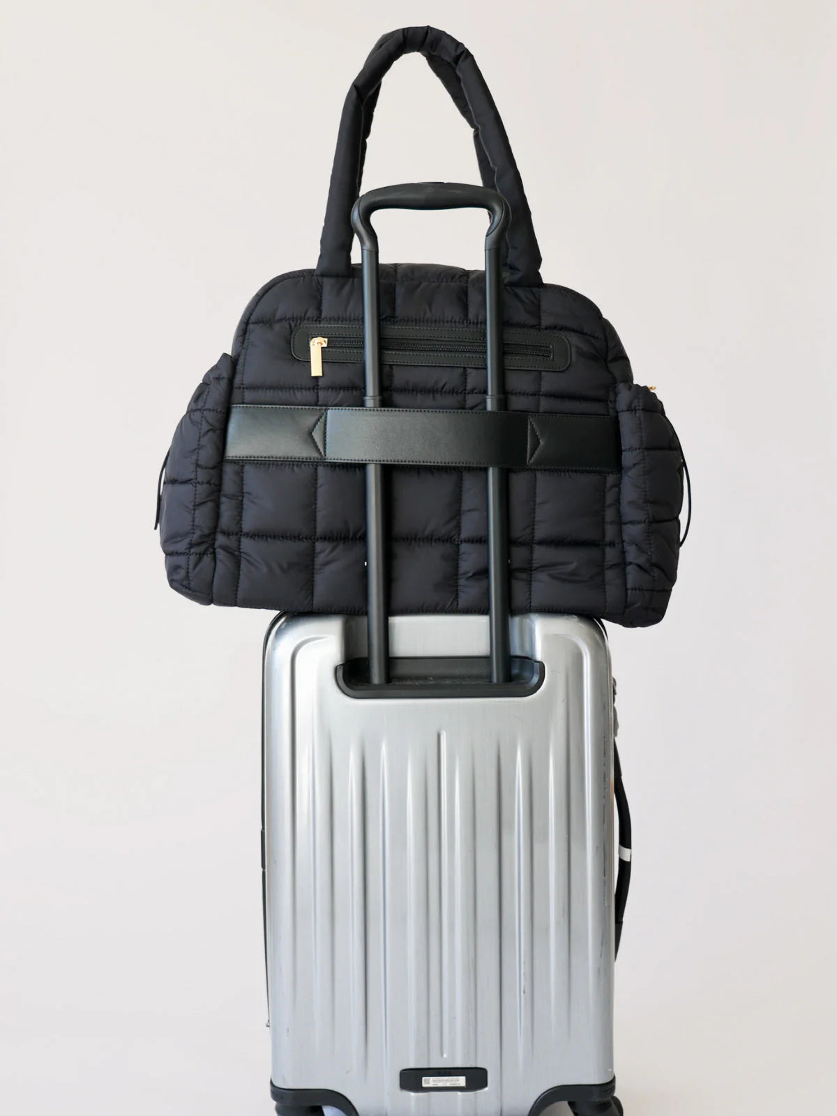 the weekender duffle bag