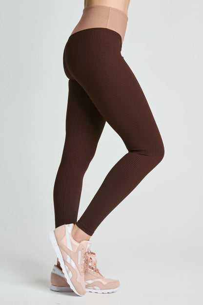 Ribbed Two Tone Dip Legging